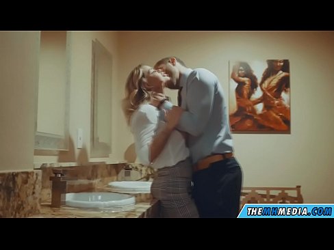 ❤️ Ko'krakli sarg'ish sizni jamoat hojatxonasida yo'ldan ozdirganda ️❌ Anal porno uz.sexygirlspics-com.ru ❌❤